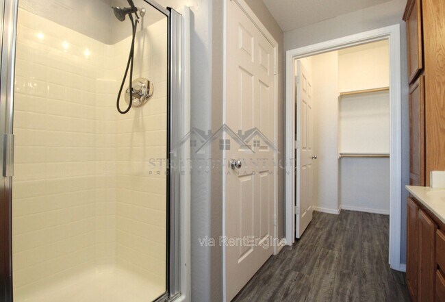 Building Photo - 6770 N 47th Ave