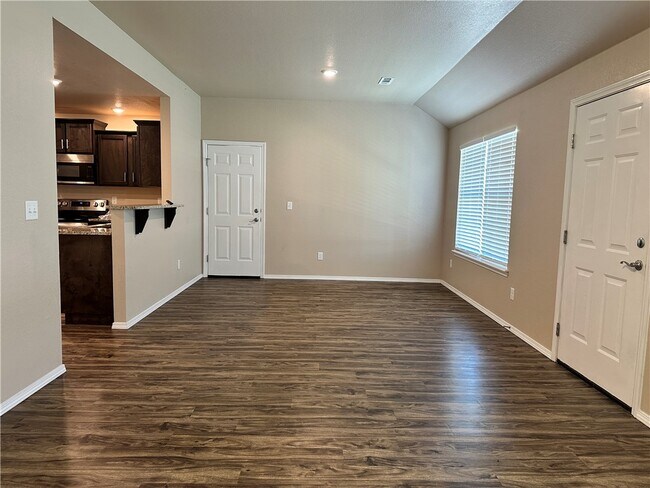 Building Photo - 2129 Brown Bear Ln