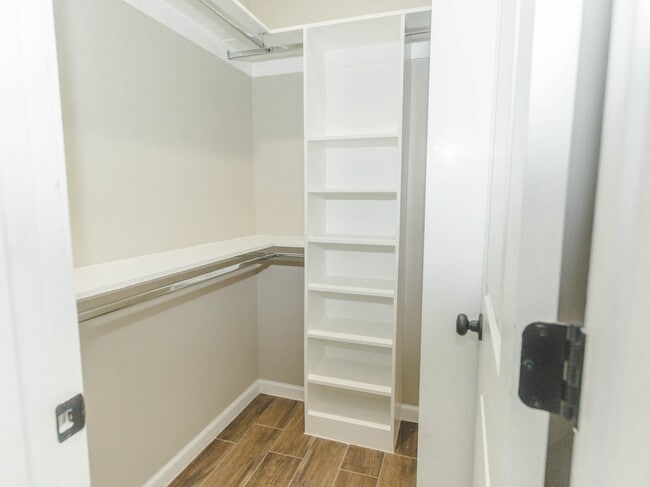 Building Photo - 477 Arboleda Ln