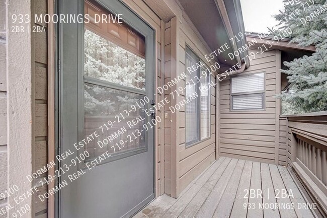 Building Photo - 933 Moorings Dr