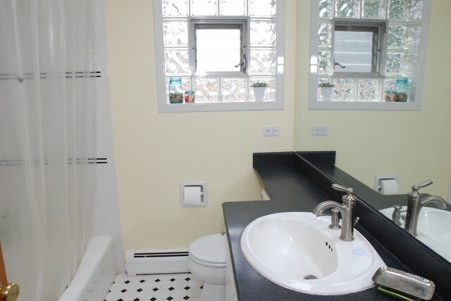 Building Photo - 640 56th Pl