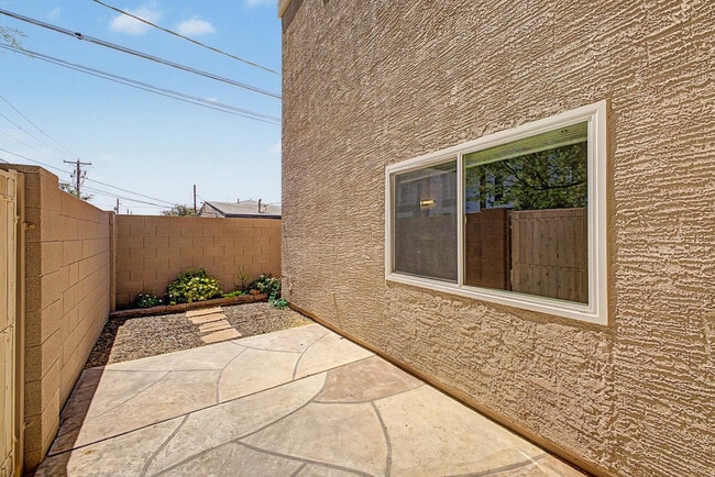 Building Photo - 3221 N 37th St