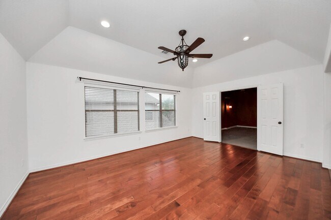 Building Photo - 1807 Ravenel Ln