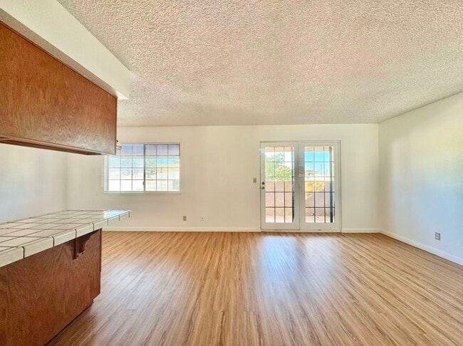 Building Photo - 4310 Sanderling Cir