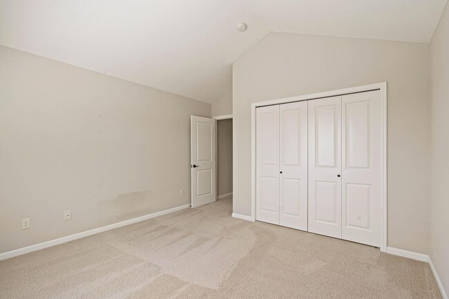 Building Photo - Spacious 4-bdrm/3-bath in North Bethany—Ga...