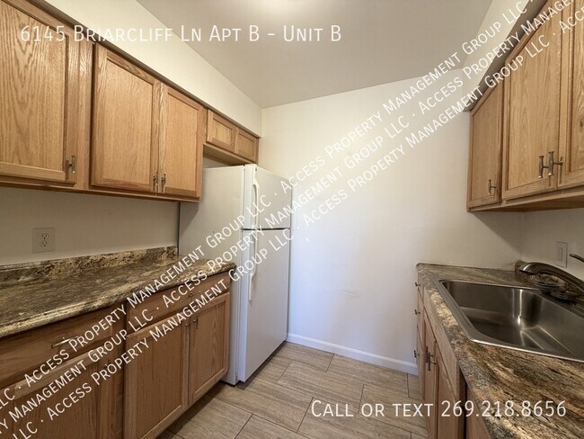 Building Photo - 6145 Briarcliff Ln