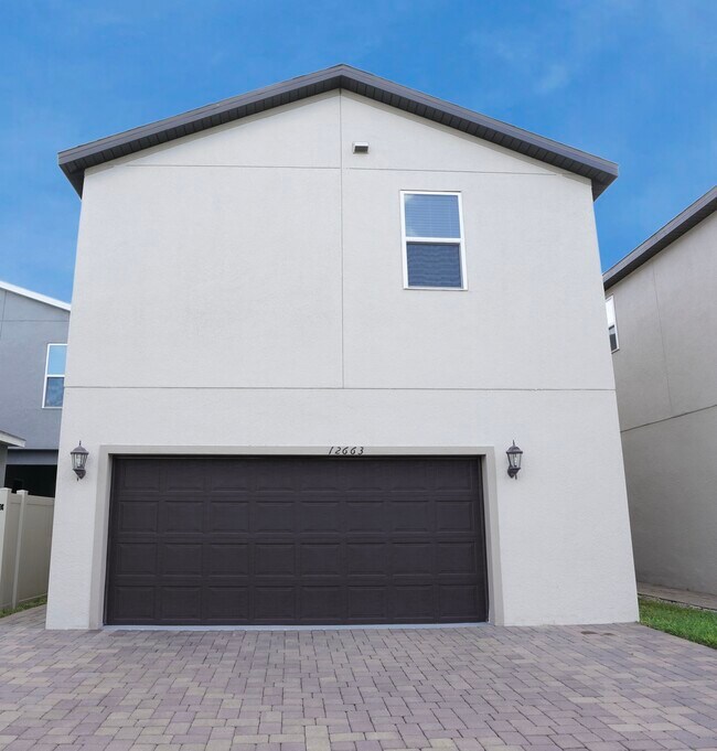Building Photo - 12663 Salomon Cove Dr