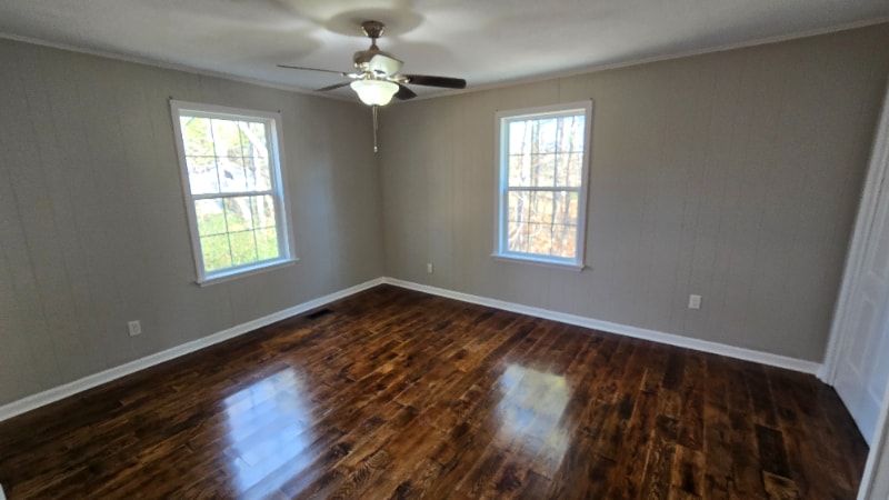 Building Photo - 210 Dogwood Cir