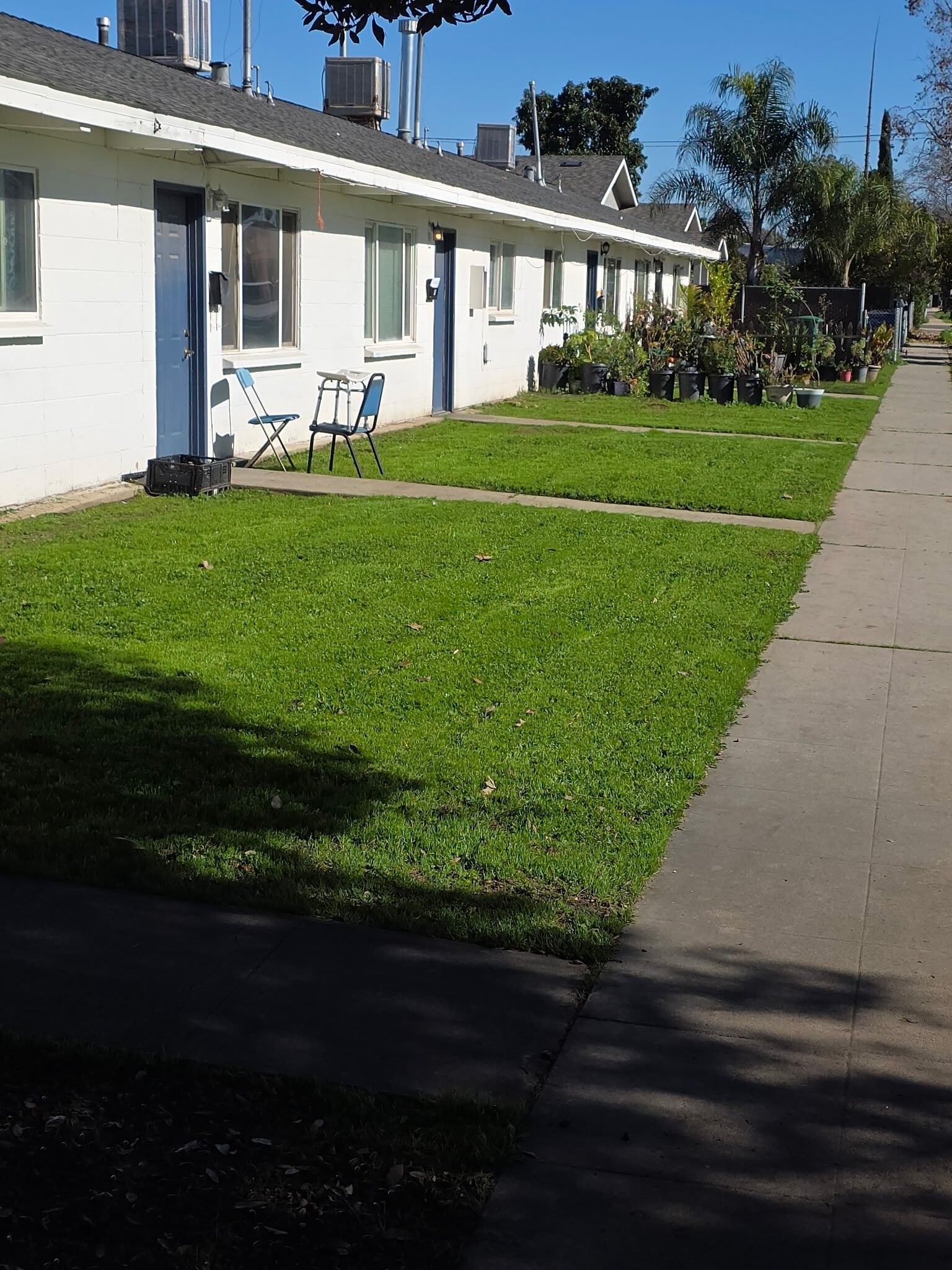 Building Photo - 927 S Thorne Ave