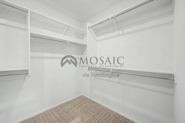 Building Photo - 1304 W Inca Dr