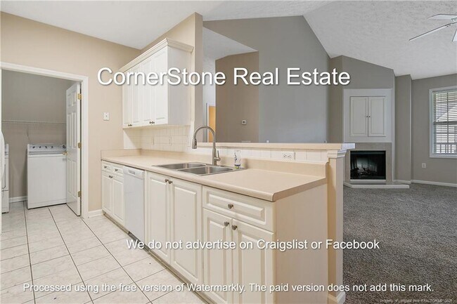 Building Photo - 4050 Bardstown Ct