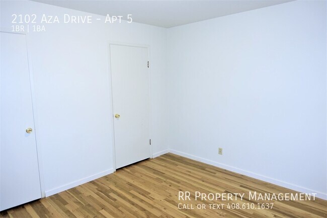 Building Photo - 2102 Aza Dr