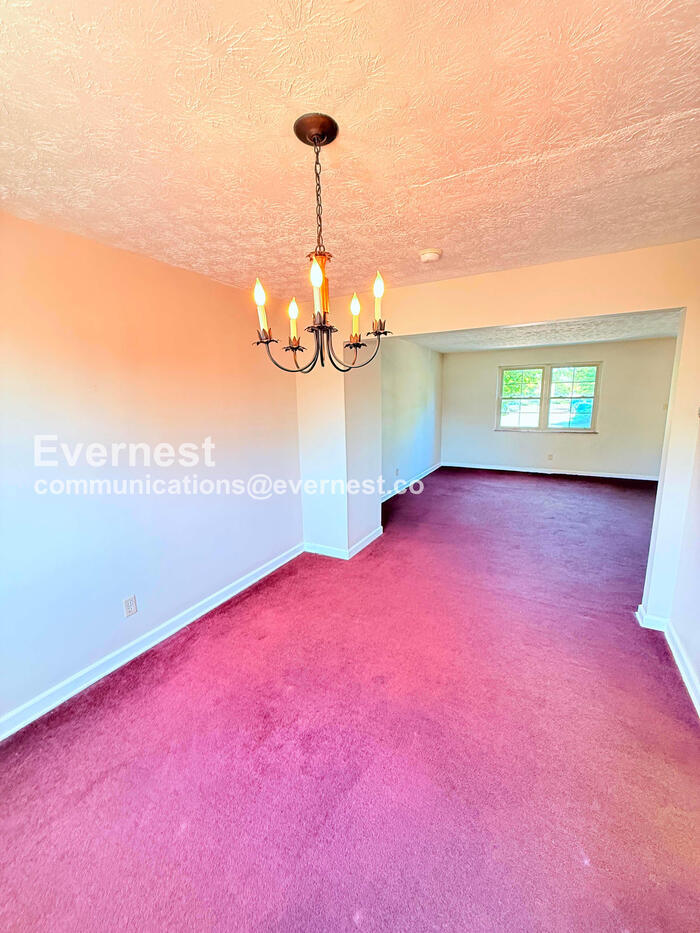 Building Photo - 1789 Kings Ct