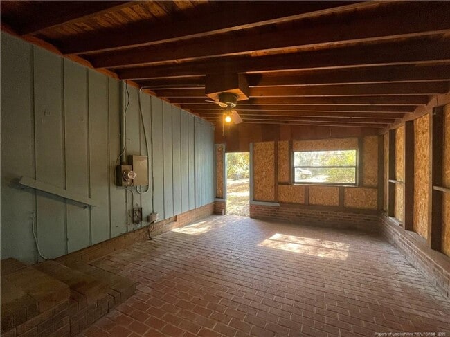 Building Photo - 711 Niven Ave