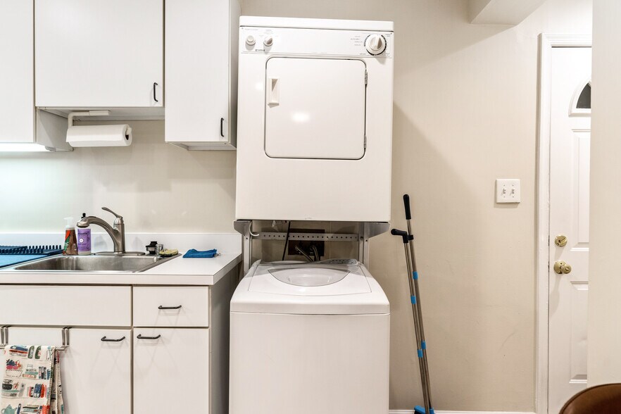 In-unit laundry - 1304 Belmont St NW