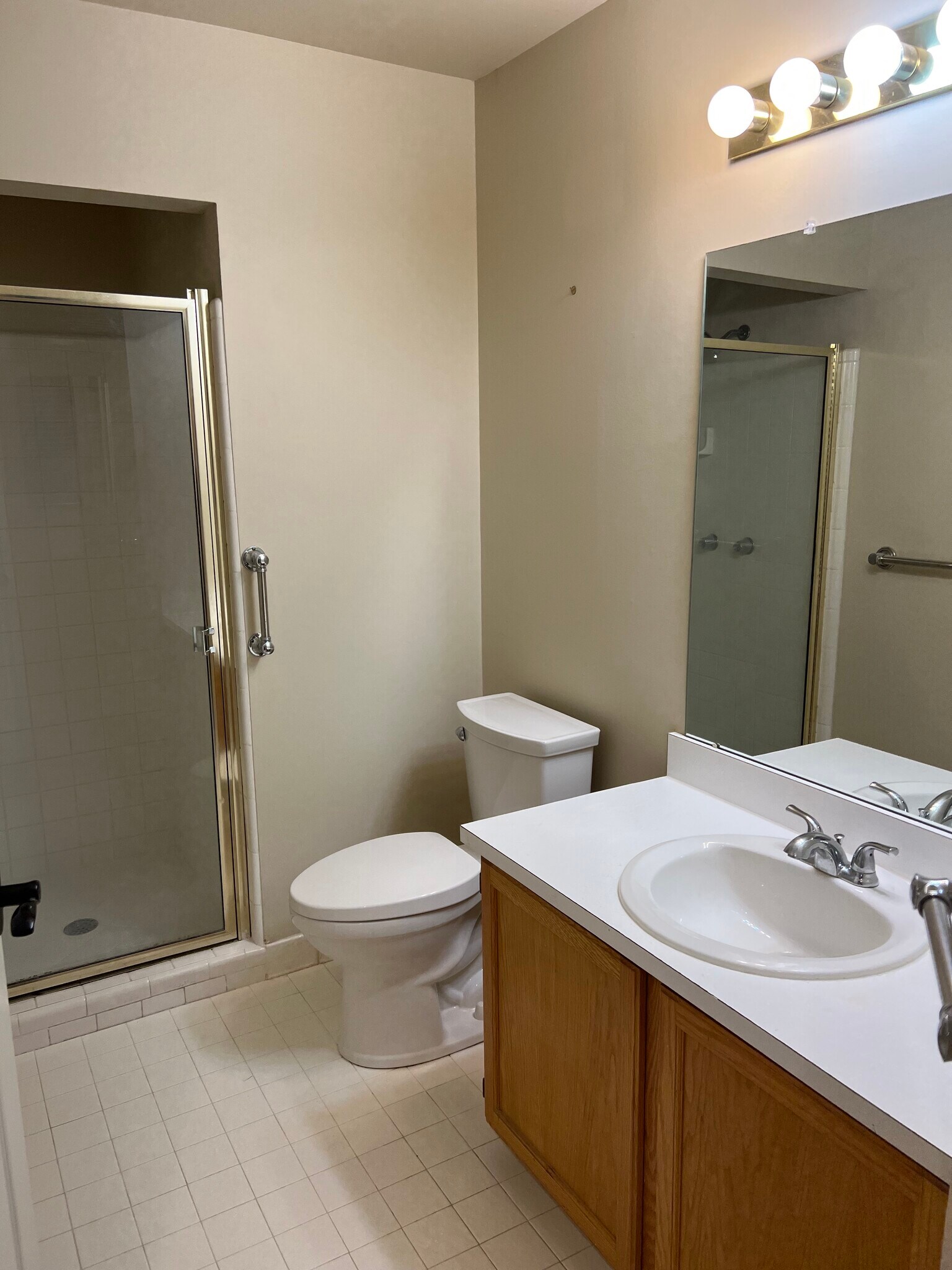 Building Photo - 39930 Crosswinds Rd