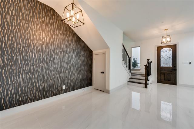 Building Photo - 6011 Rivendell Dr