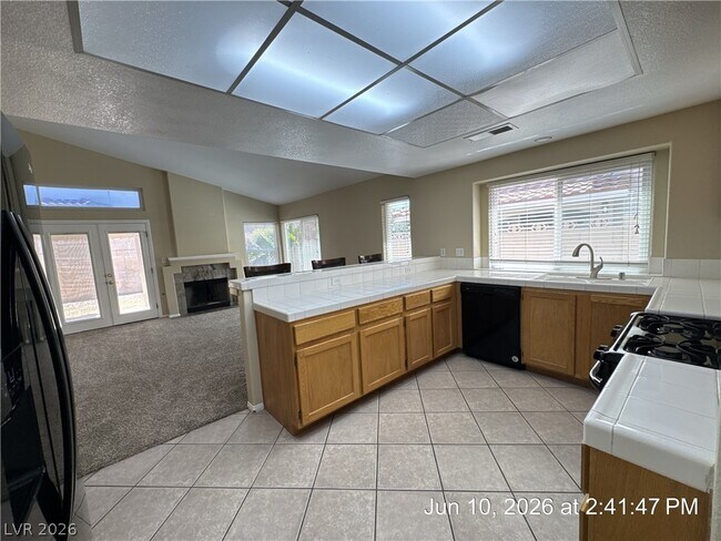 Building Photo - 194 Kachina Dr