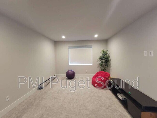 Building Photo - 21705 SE 275th St