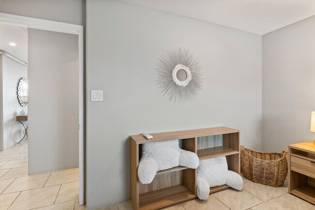 Building Photo - Full Ocean View, Fully Furnished Condo |Across from Surf Beach|Pool |Renovated |Heart of Kihei