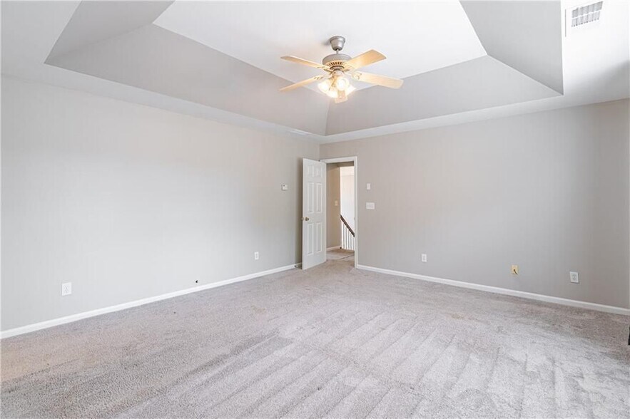 Building Photo - 230 Albrighton Ct