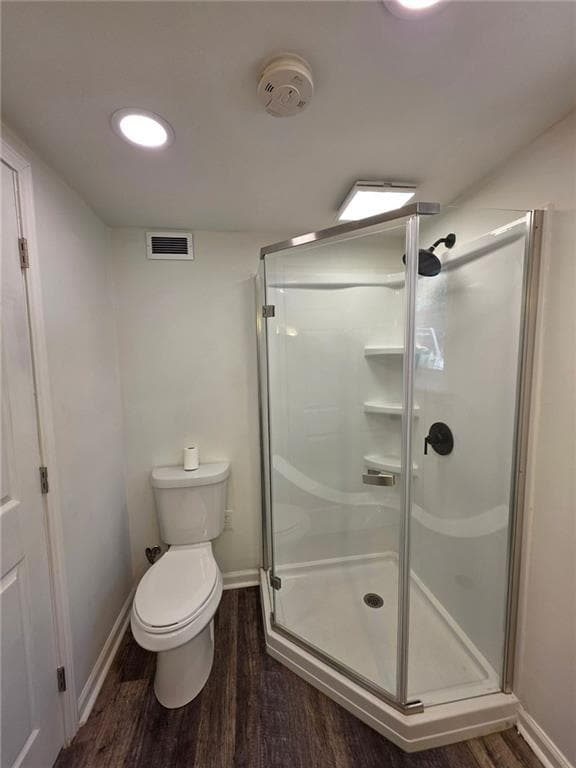 Building Photo - 652 Forest Ridge Dr SE