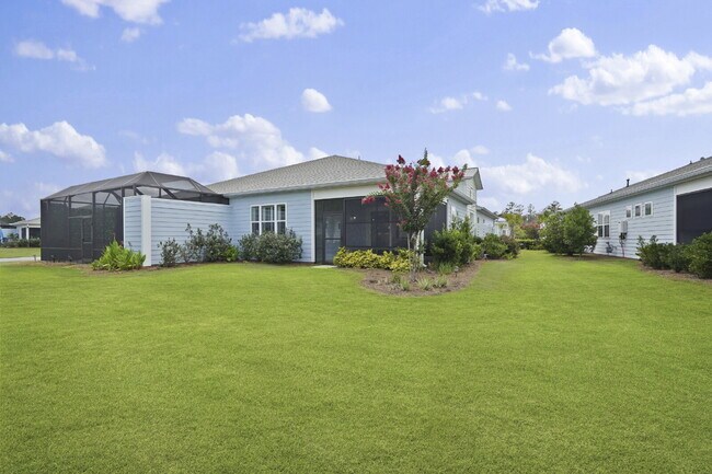 Building Photo - "Charming 2-Bedroom Retreat with 2 Baths and Den - 1558 Sq. Ft. of Comfort in Latitude Margaritav...