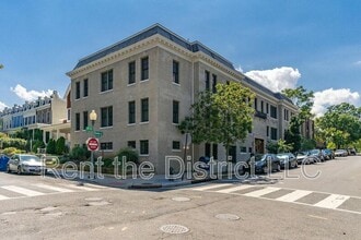 Building Photo - 1708 Newton St NW