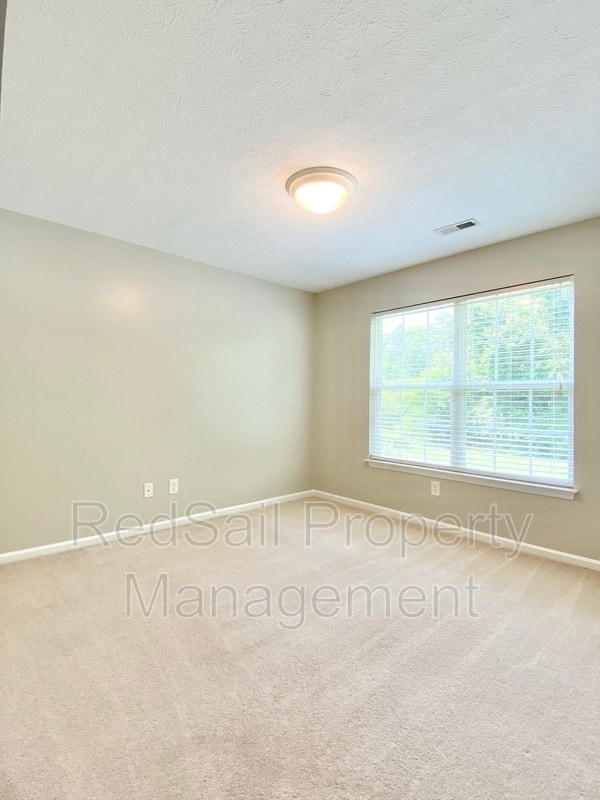 Building Photo - 110 Mulberry Ct