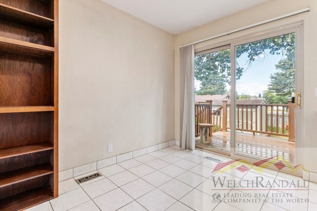 Building Photo - Cozy & Beautiful 4-Bed, 2-Bath Sandy Home ...