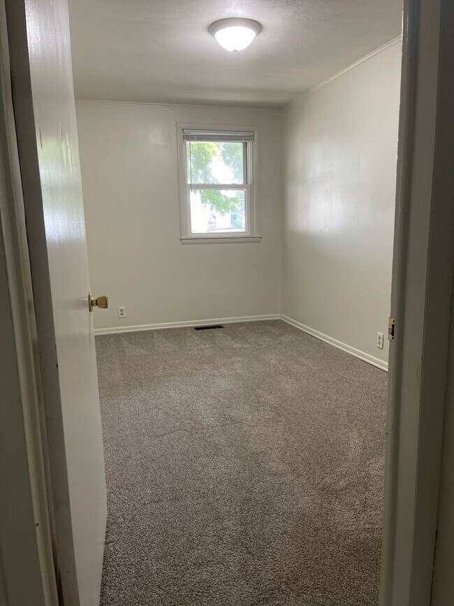 Building Photo - 601 N Blackhoof St