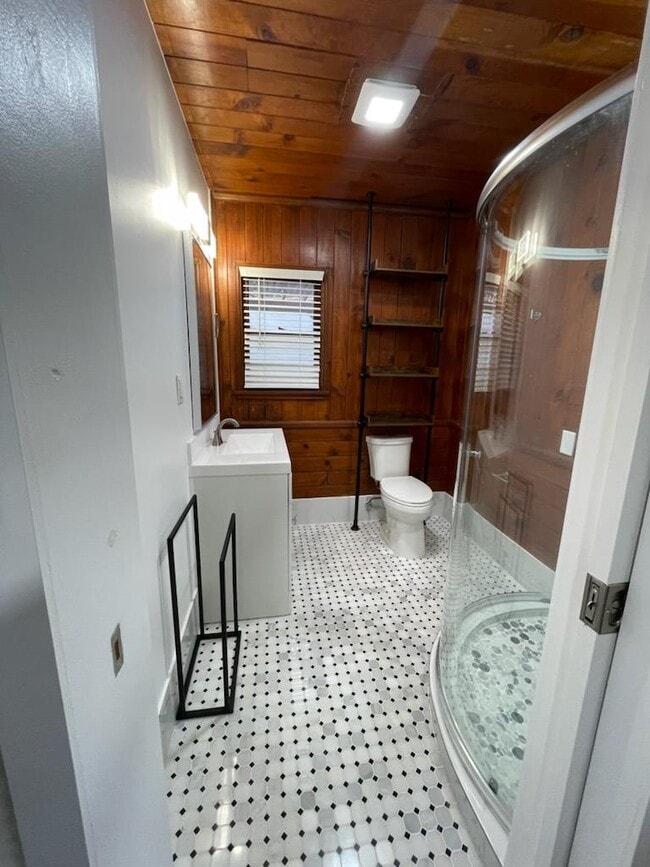 Building Photo - 216 S Le Doux Rd