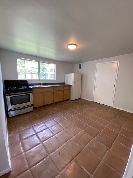 Guest unit kitchen - 5379 Yolanda Ave