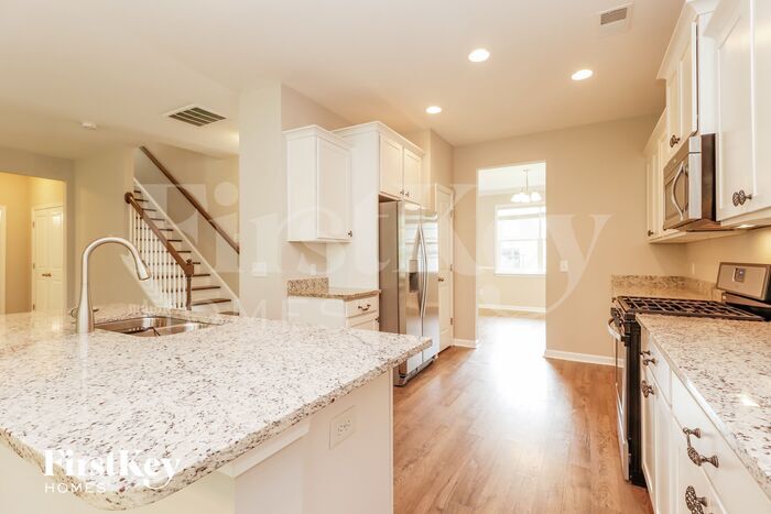 Building Photo - 473 Foxbank Plantation Blvd