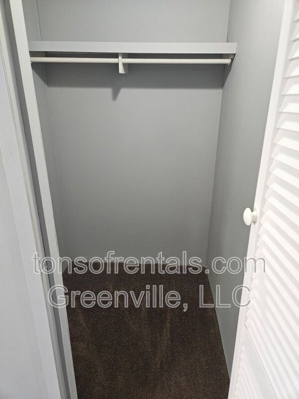 Building Photo - 301 True Temper Rd