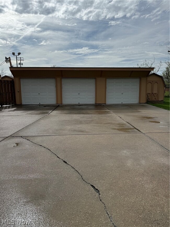 Building Photo - 12922 Fountain Ct