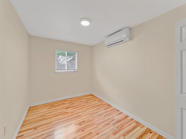 Building Photo - 7315 Debbe Dr