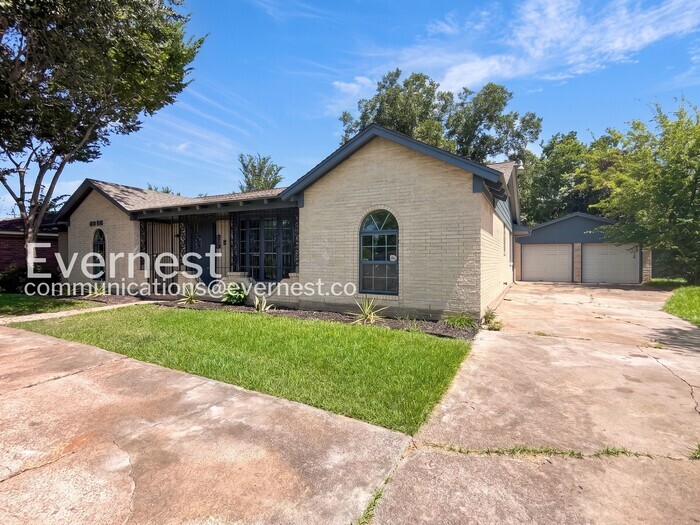 Building Photo - 4919 Lingonberry St