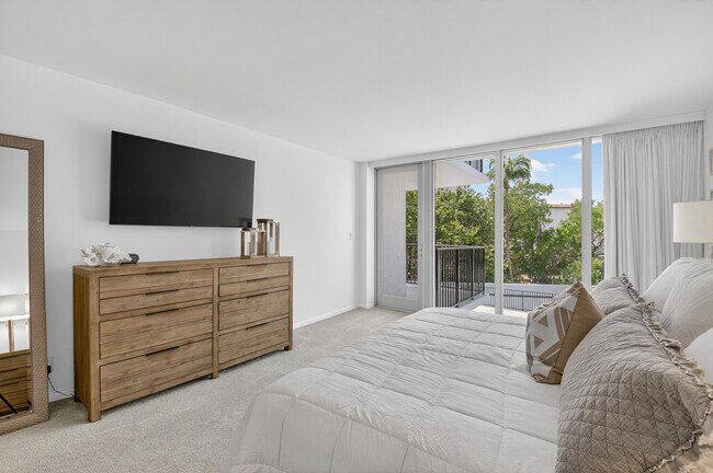 Building Photo - 4750 S Ocean Blvd