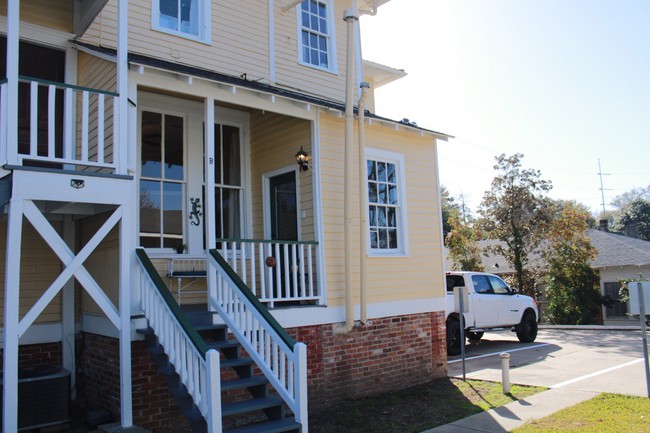 Side entrance - 1116 Main St