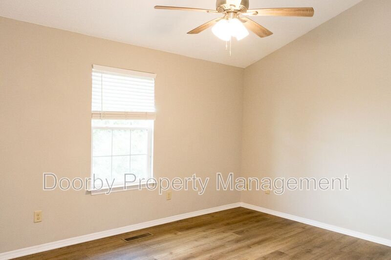 Building Photo - 2807 Bent Oak Rd