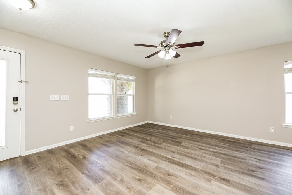 Building Photo - 12290 Lawson Creek Dr