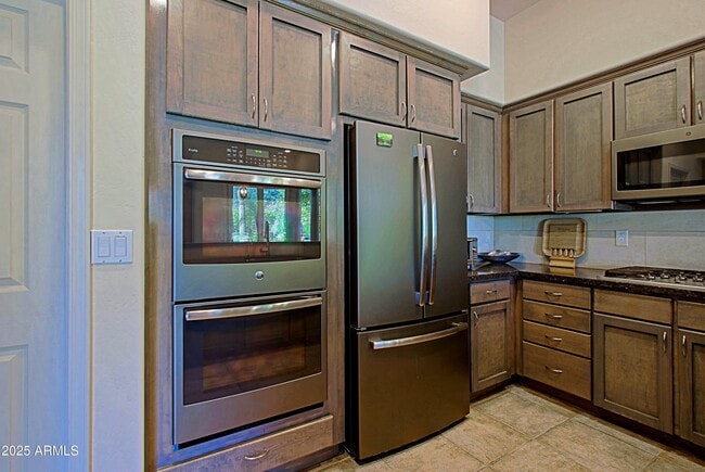 Building Photo - 34061 N 67th St