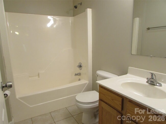 Building Photo - 371 West Ave