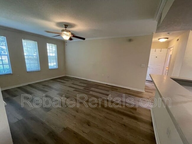 Building Photo - 10075 Gate Pkwy N