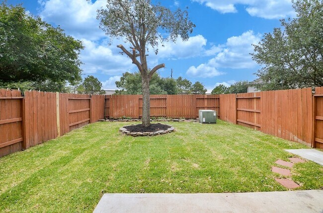 Building Photo - 6458 Calgary Woods Ln
