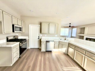 Building Photo - 9391 Bennoel Way