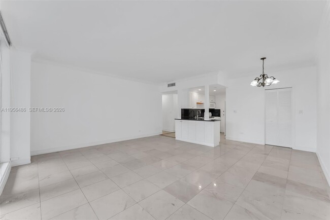 Building Photo - 700 Biltmore Way