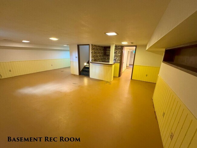 Building Photo - STATUS: *HOLD*|R275| $2495