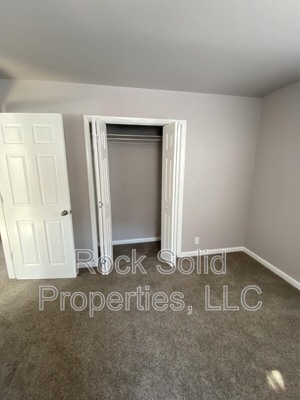 Building Photo - 2020 Dunn Ave